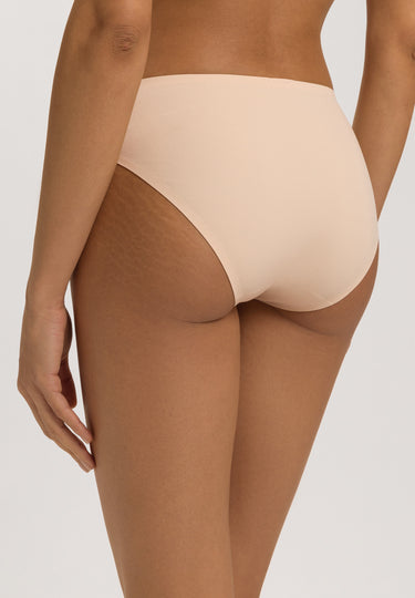 Invisible Touch Microfiber Seamless Bikini | Beige 71141-274
